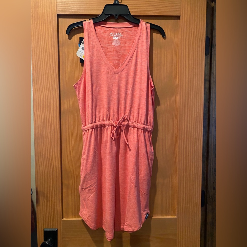 Salt Life Women’s Coral V-Neck  SLX Performance Dress NWT
